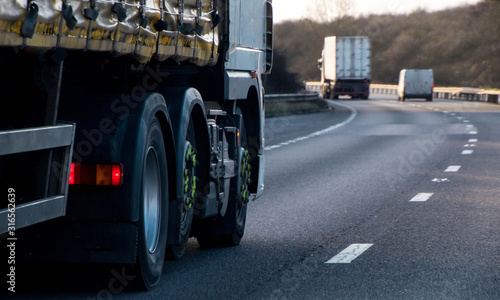 Familia Profesional Transporte y Mantenimiento de Vehículos <br><strong>Transporte por carretera: CAP. Calificación Inicial Acelerada, mercancías</strong>